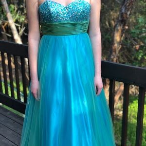 Prom dress